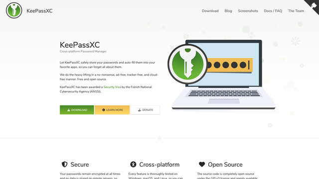 KeePassXC website with the app logo and download buttons
